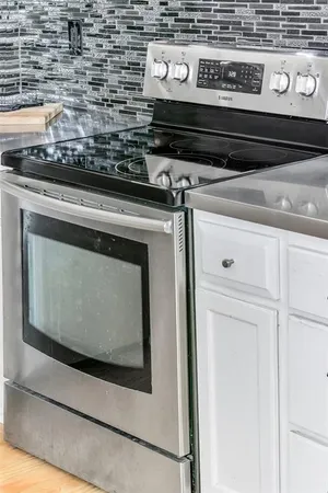 $292,900 | 2304 Oakmont Drive, Bedford, TX 76022