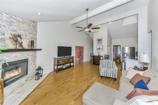 $292,900 | 2304 Oakmont Drive, Bedford, TX 76022