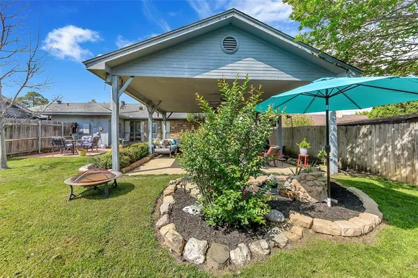 $292,900 | 2304 Oakmont Drive, Bedford, TX 76022