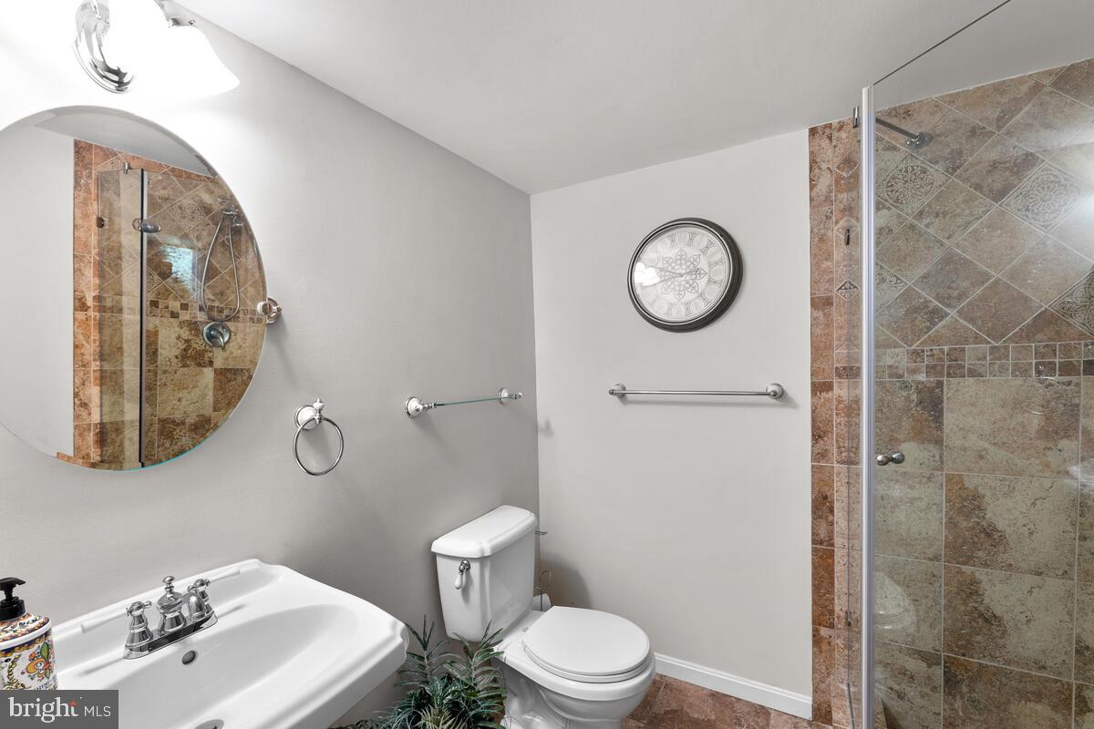 1605 Chocataw Road Arnold, MD 21012 - Photo 33 of 72 First Floor Full Bathroom.