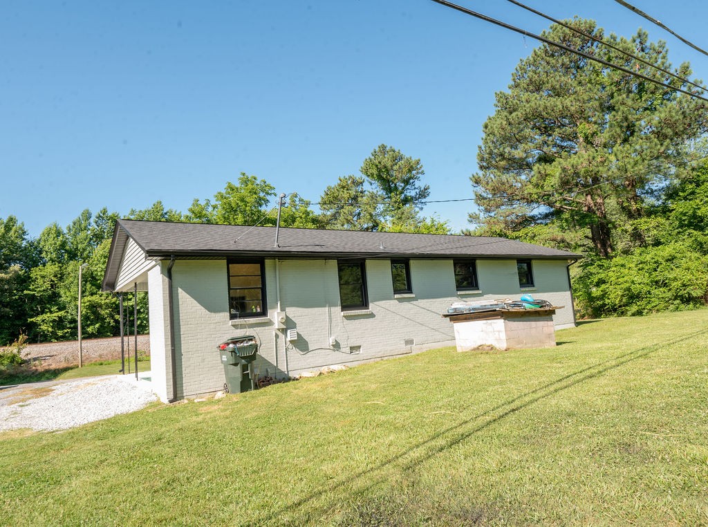 817 Blue Road Dickson, TN 37055 - Photo 3 of 18 Gallery Image 3