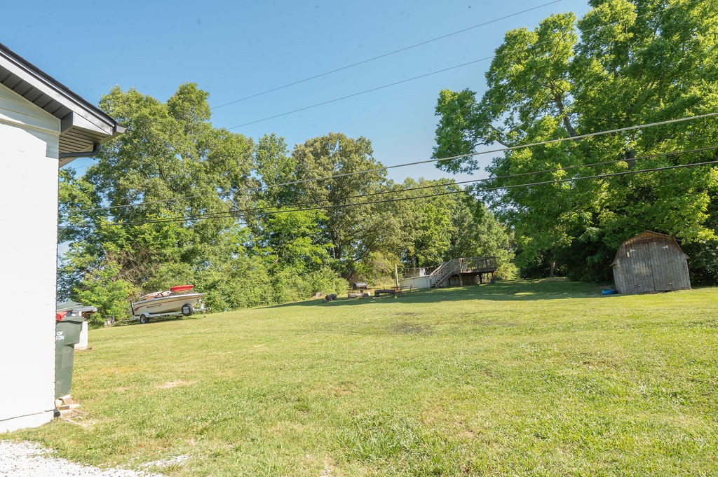 817 Blue Road Dickson, TN 37055 - Photo 4 of 18 Gallery Image 4