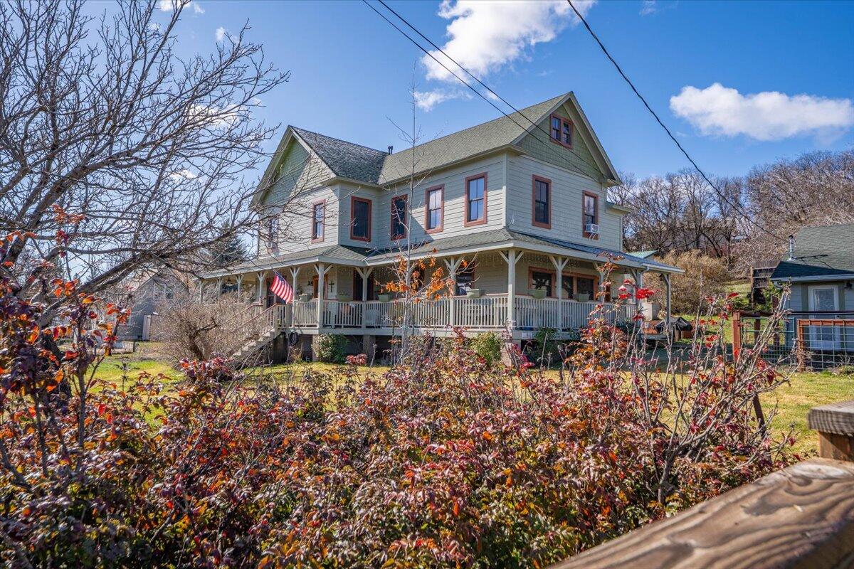 24894 Long Street Fall River Mills, CA 96028 - Photo 1 of 43 50-24894 Long St - E-6