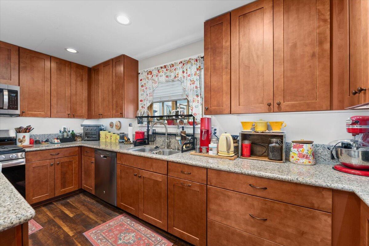 24894 Long Street Fall River Mills, CA 96028 - Photo 11 of 43 kitchen