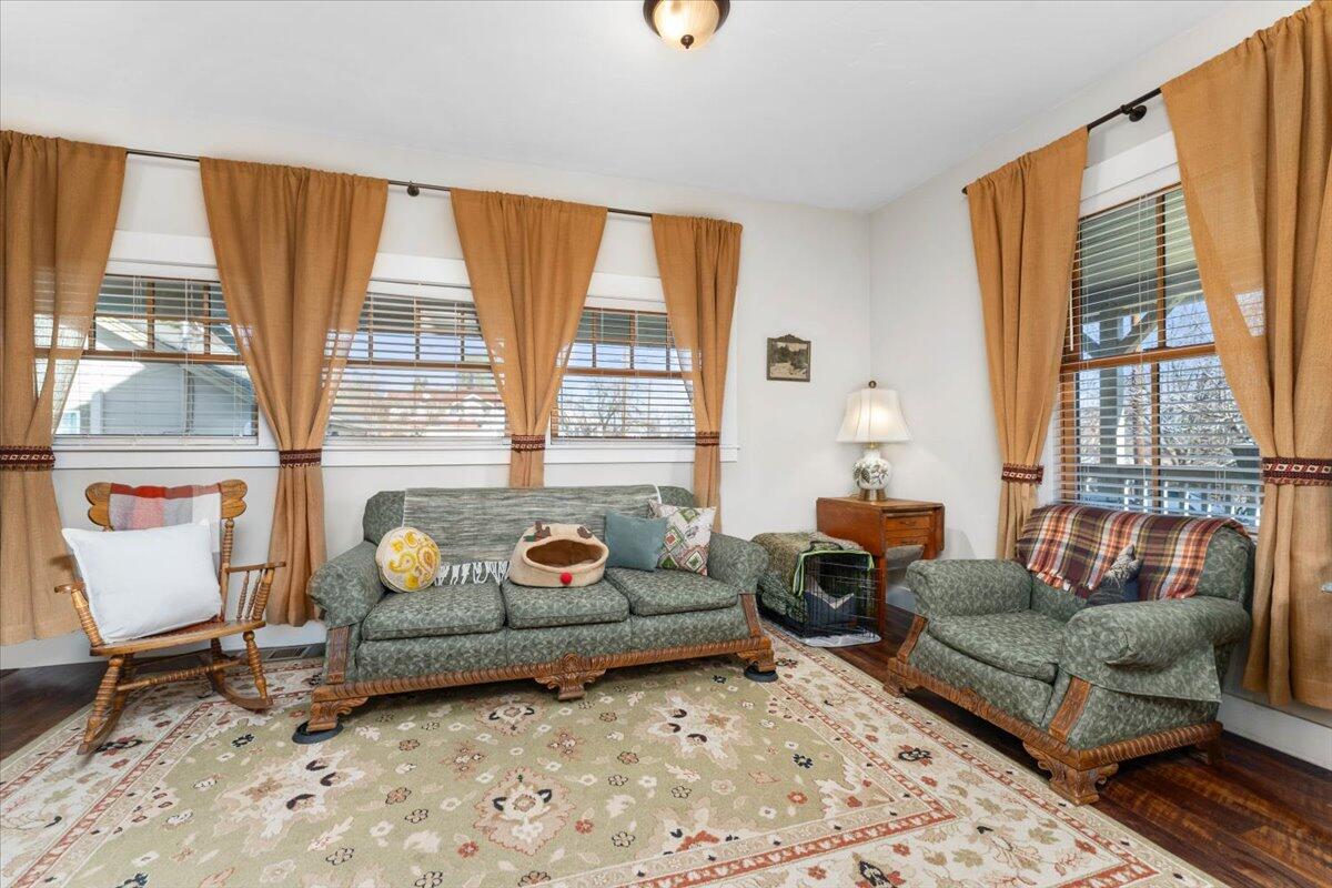 24894 Long Street Fall River Mills, CA 96028 - Photo 12 of 43 livingroom