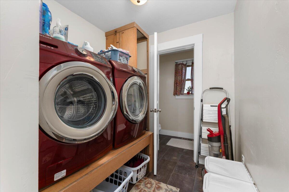 24894 Long Street Fall River Mills, CA 96028 - Photo 29 of 43 a utility room with dryer and washer