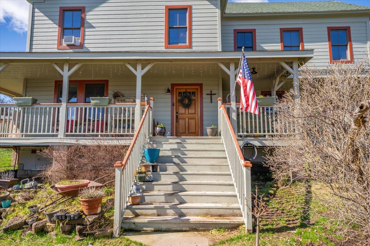 24894 Long Street Fall River Mills, CA 96028 - Photo 4 of 43 05-24894 Long St - E-14