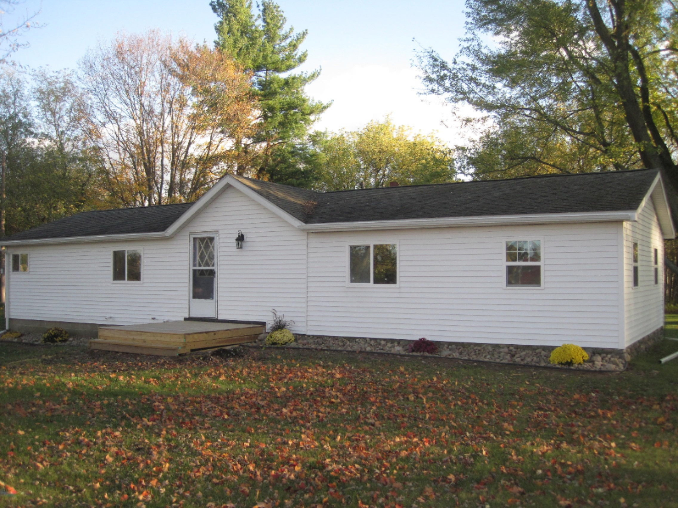 1103 Church Road Northwest Edmore, MI 48829 - Photo 1 of 27 IMG_6115