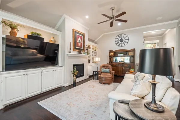 $525,000 | 102 Bellardia Court, Montgomery, TX 77316