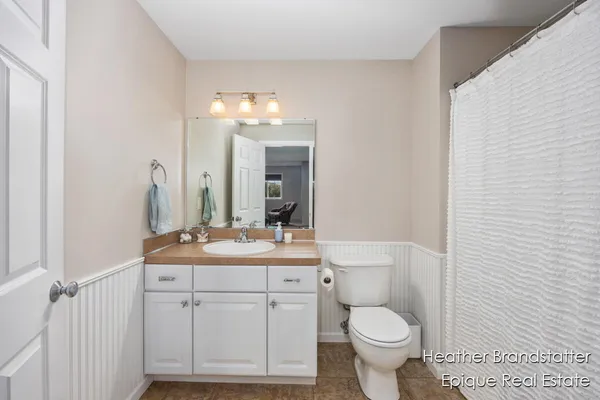 $1,179,000 | 2488 Fairway Winds Court Northeast, Ada, MI 49301