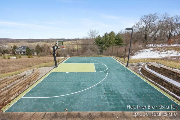 $1,179,000 | 2488 Fairway Winds Court Northeast, Ada, MI 49301
