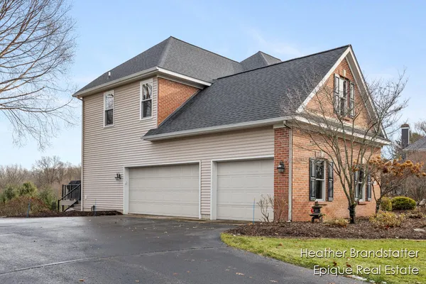 $1,179,000 | 2488 Fairway Winds Court Northeast, Ada, MI 49301