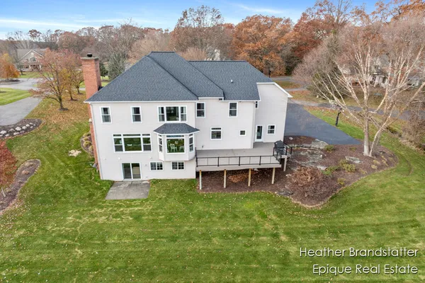 $1,179,000 | 2488 Fairway Winds Court Northeast, Ada, MI 49301