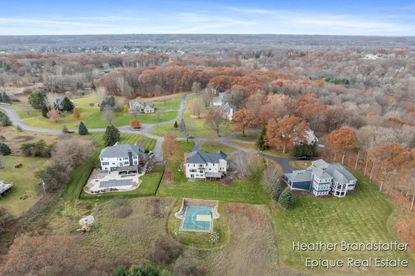 $1,179,000 | 2488 Fairway Winds Court Northeast, Ada, MI 49301