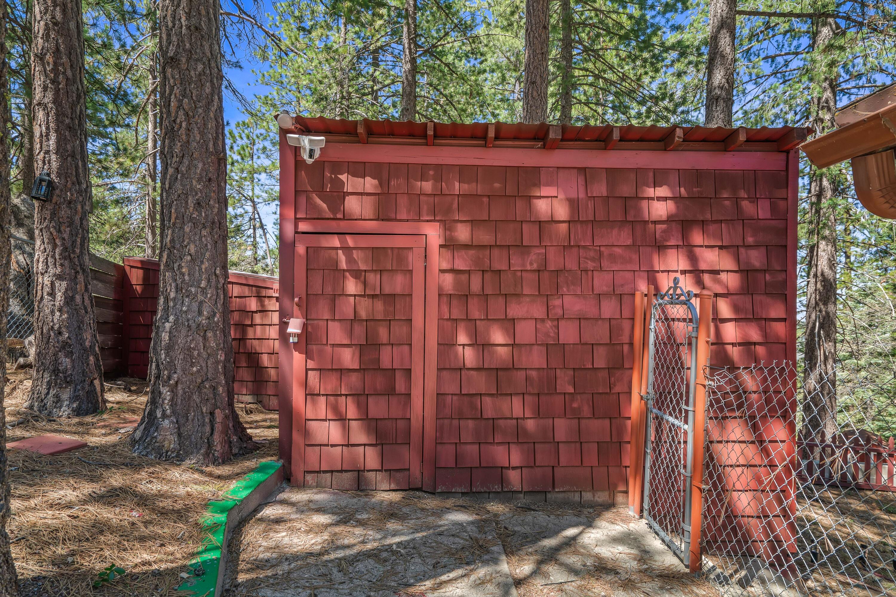 23061 Banning Idyllwild Road Idyllwild, CA 92549 - Photo 37 of 46