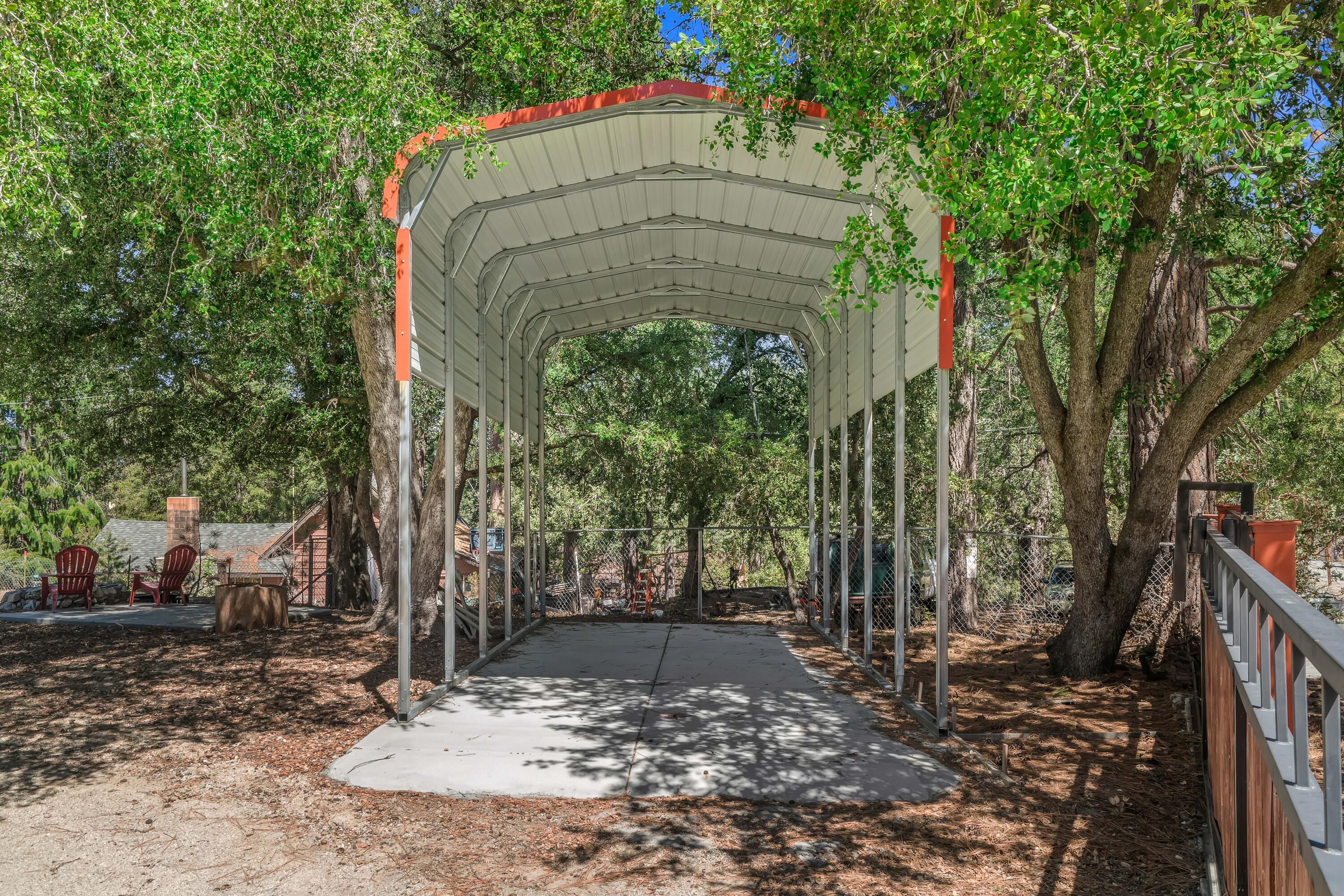 23061 Banning Idyllwild Road Idyllwild, CA 92549 - Photo 43 of 46 a view of a entrance gate of the house