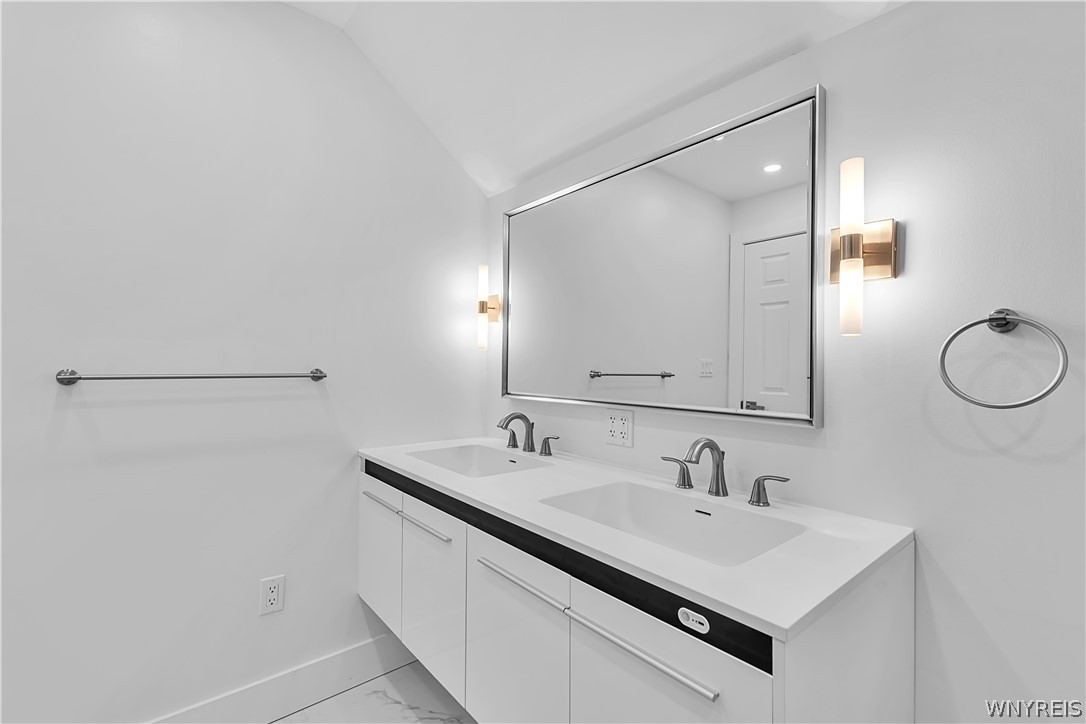 5 Hickory Street Hanover, NY 14136 - Photo 33 of 45