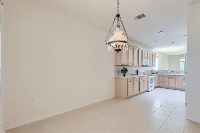 $2,200 | 212 Summer Road, Georgetown, TX 78633