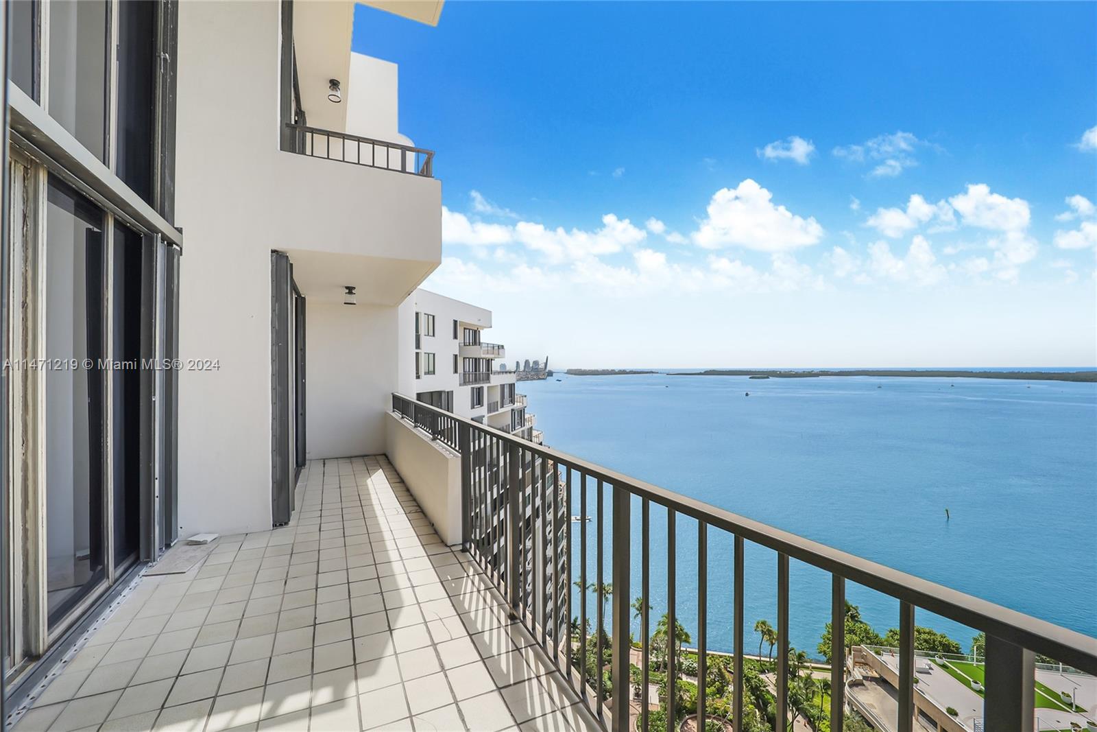 520 Brickell Key Drive, Unit APH13 Miami, FL 33131 - Photo 12 of 13