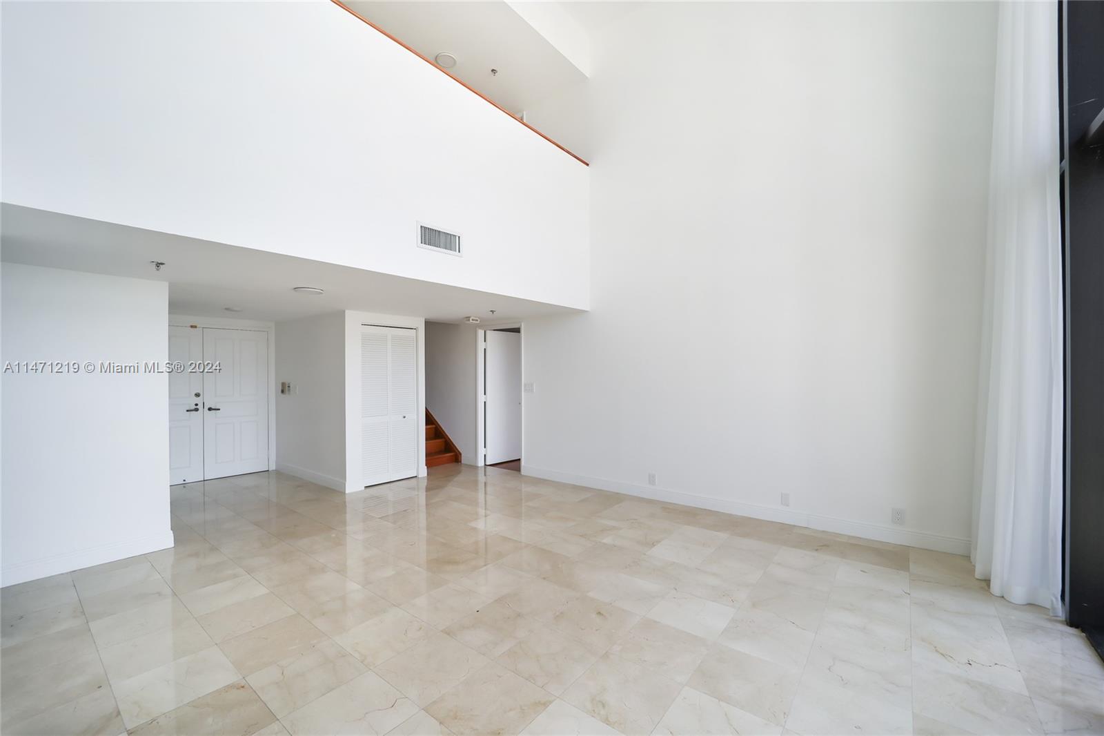 520 Brickell Key Drive, Unit APH13 Miami, FL 33131 - Photo 4 of 13