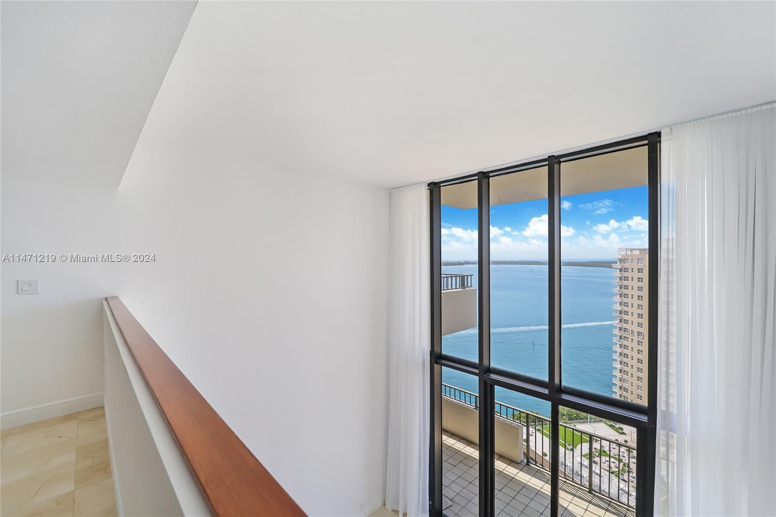 520 Brickell Key Drive, Unit APH13 Miami, FL 33131 - Photo 5 of 13