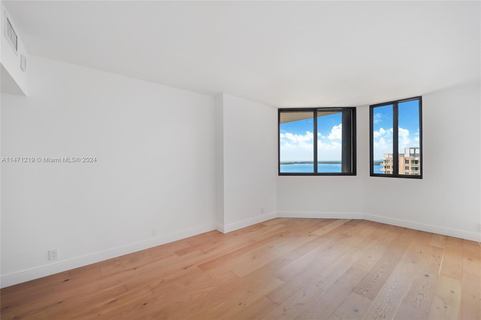 520 Brickell Key Drive, Unit APH13 Miami, FL 33131 - Photo 6 of 13