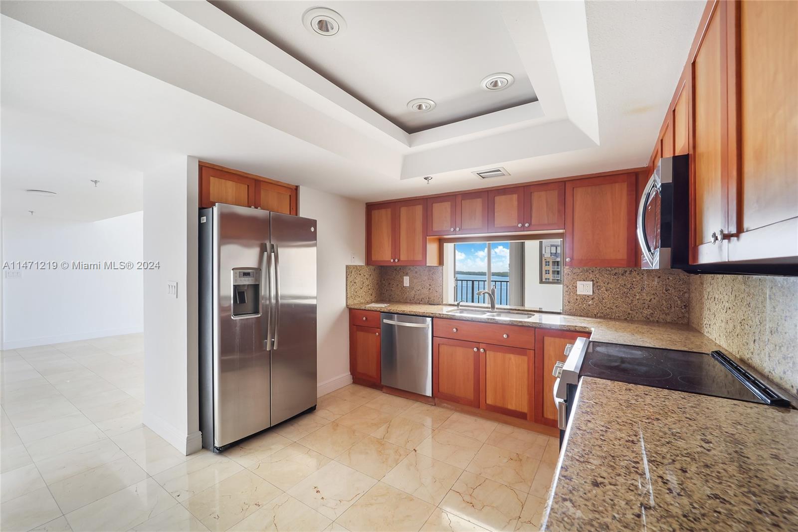 520 Brickell Key Drive, Unit APH13 Miami, FL 33131 - Photo 10 of 13