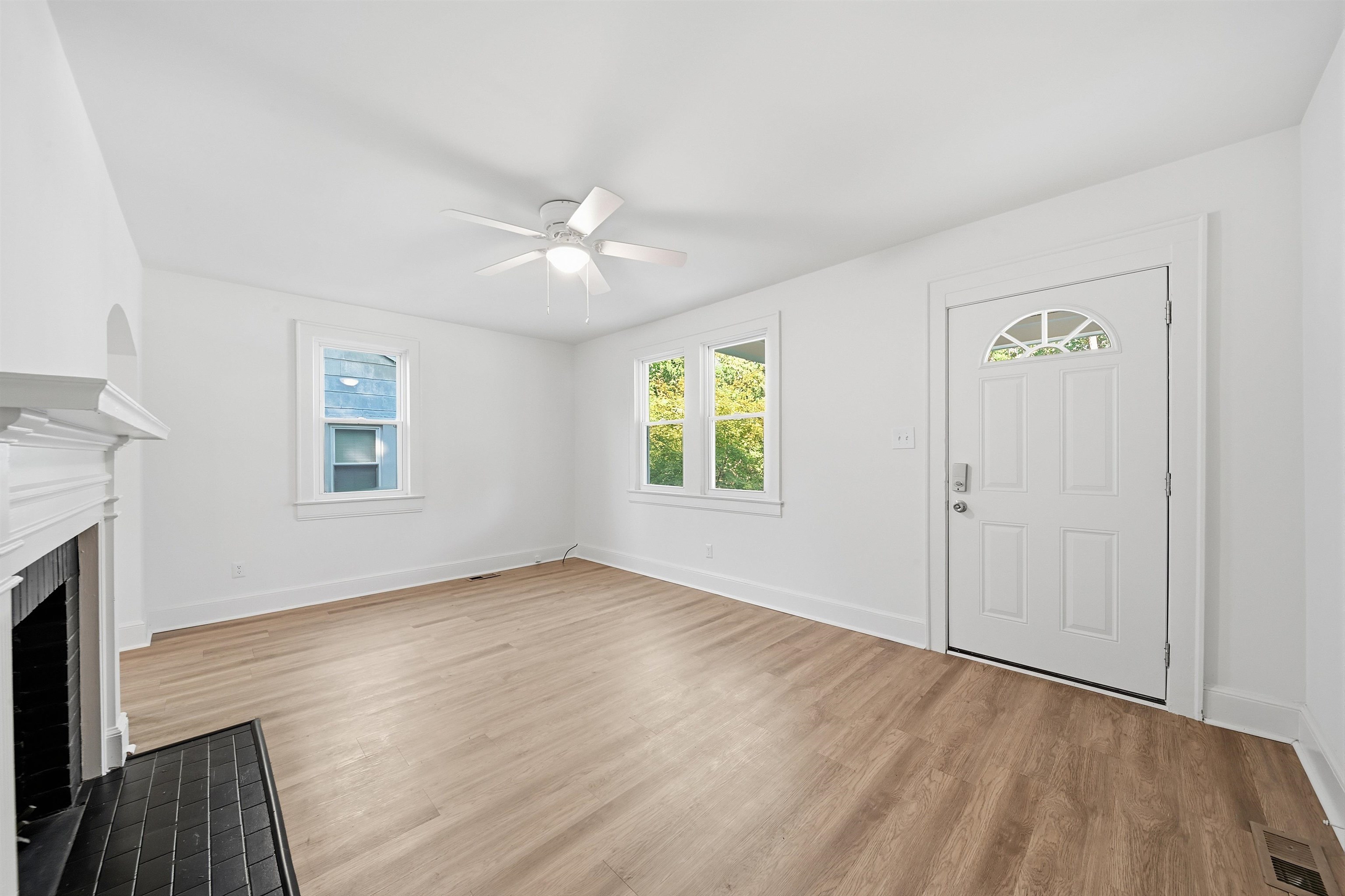 151 White Oak Road Spartanburg, SC 29301 - Photo 5 of 27 Gallery Image 5