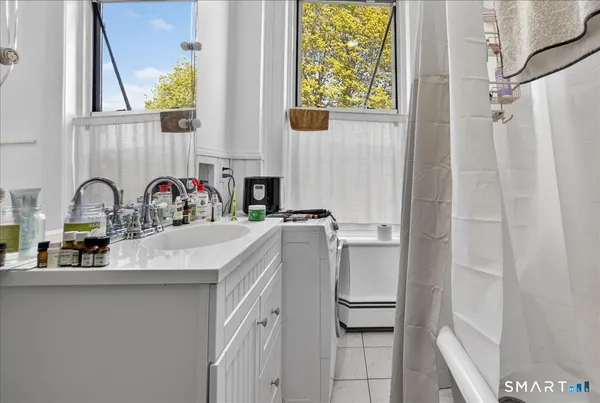 $2,350 | 29 Eld Street, Unit 2, New Haven, CT 06511