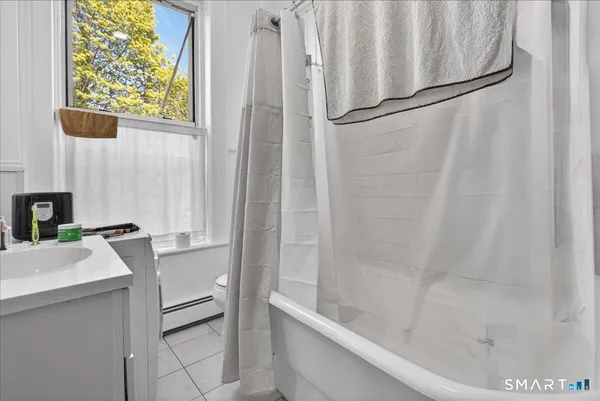 $2,350 | 29 Eld Street, Unit 2, New Haven, CT 06511