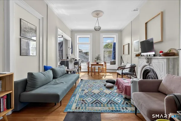$2,350 | 29 Eld Street, Unit 2, New Haven, CT 06511