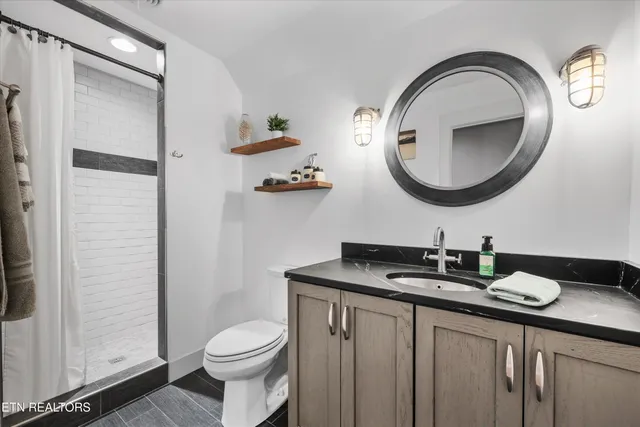 $774,900 | 9187 Old Maynardville Pike, Knoxville, TN 37938