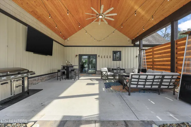 $774,900 | 9187 Old Maynardville Pike, Knoxville, TN 37938