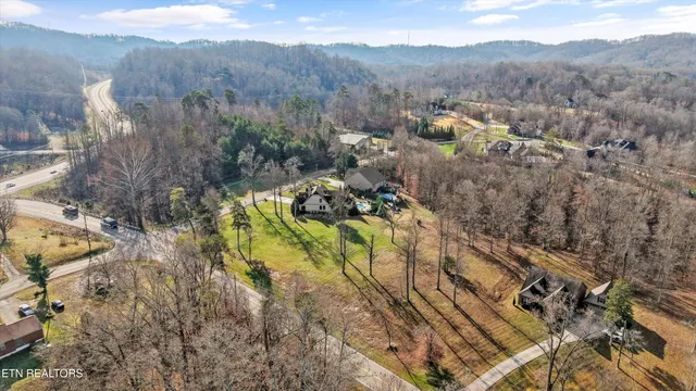 $774,900 | 9187 Old Maynardville Pike, Knoxville, TN 37938