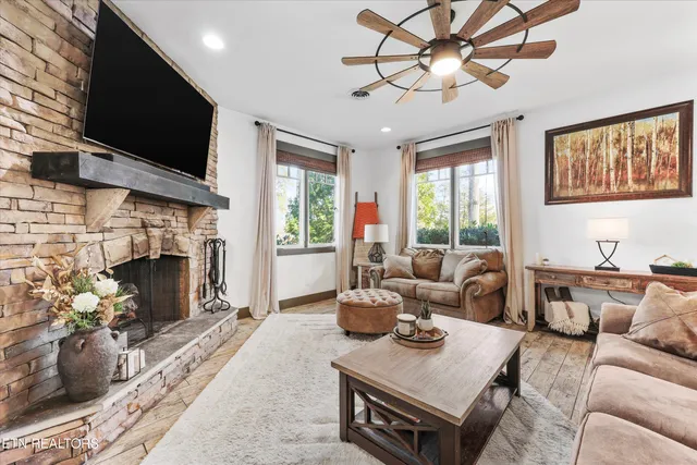 $774,900 | 9187 Old Maynardville Pike, Knoxville, TN 37938