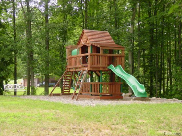 7306 Drexler Road St. Clair, MI 48079 - Photo 11 of 15 7306 D Play