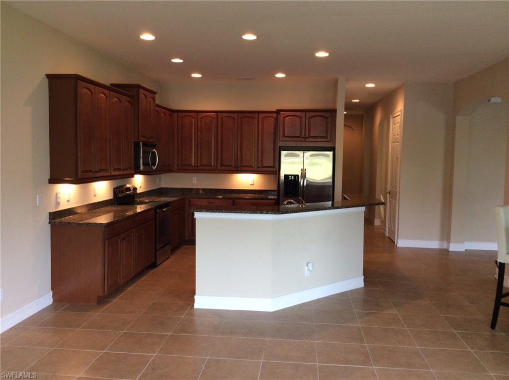 291 Saddlebrook Lane Naples, FL 34110 - Photo 5 of 14