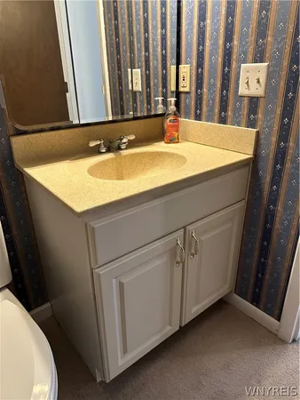 $238,000 | 304 Charlesgate Circle, Amherst, NY 14051