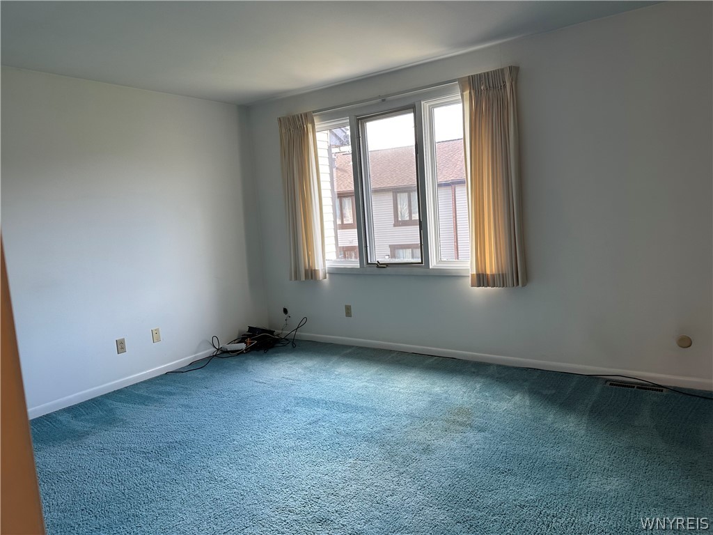 304 Charlesgate Circle Amherst, NY 14051 - Photo 17 of 30