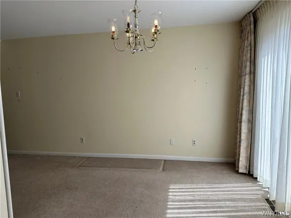 $238,000 | 304 Charlesgate Circle, Amherst, NY 14051