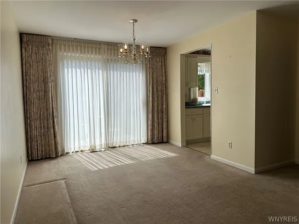 $238,000 | 304 Charlesgate Circle, Amherst, NY 14051