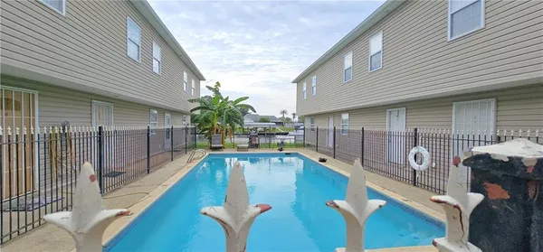 $950 | 4854 Pontchartrain Drive, Unit 17, Slidell, LA 70458