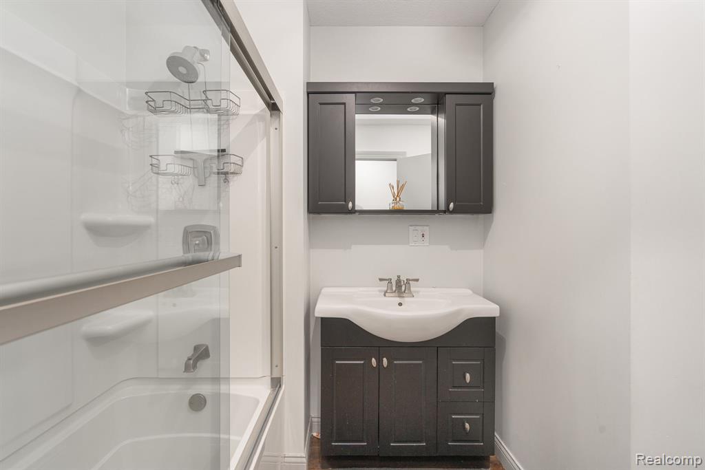 6803 Napoleon Road Jackson, MI 49201 - Photo 31 of 59