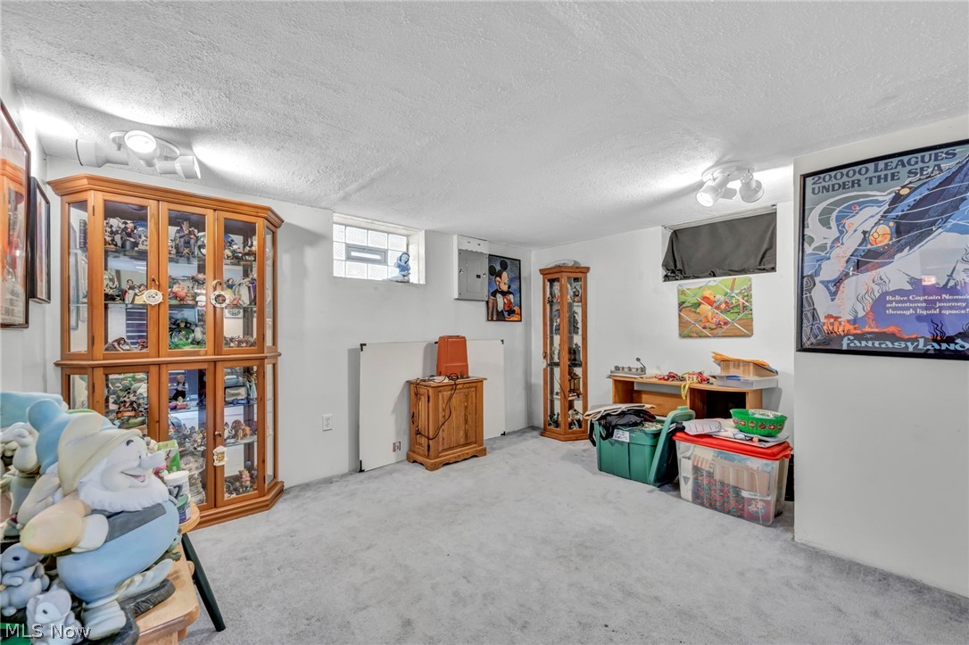 6284 Holburn Road Parma, OH 44129 - Photo 28 of 43 Gallery Image 28