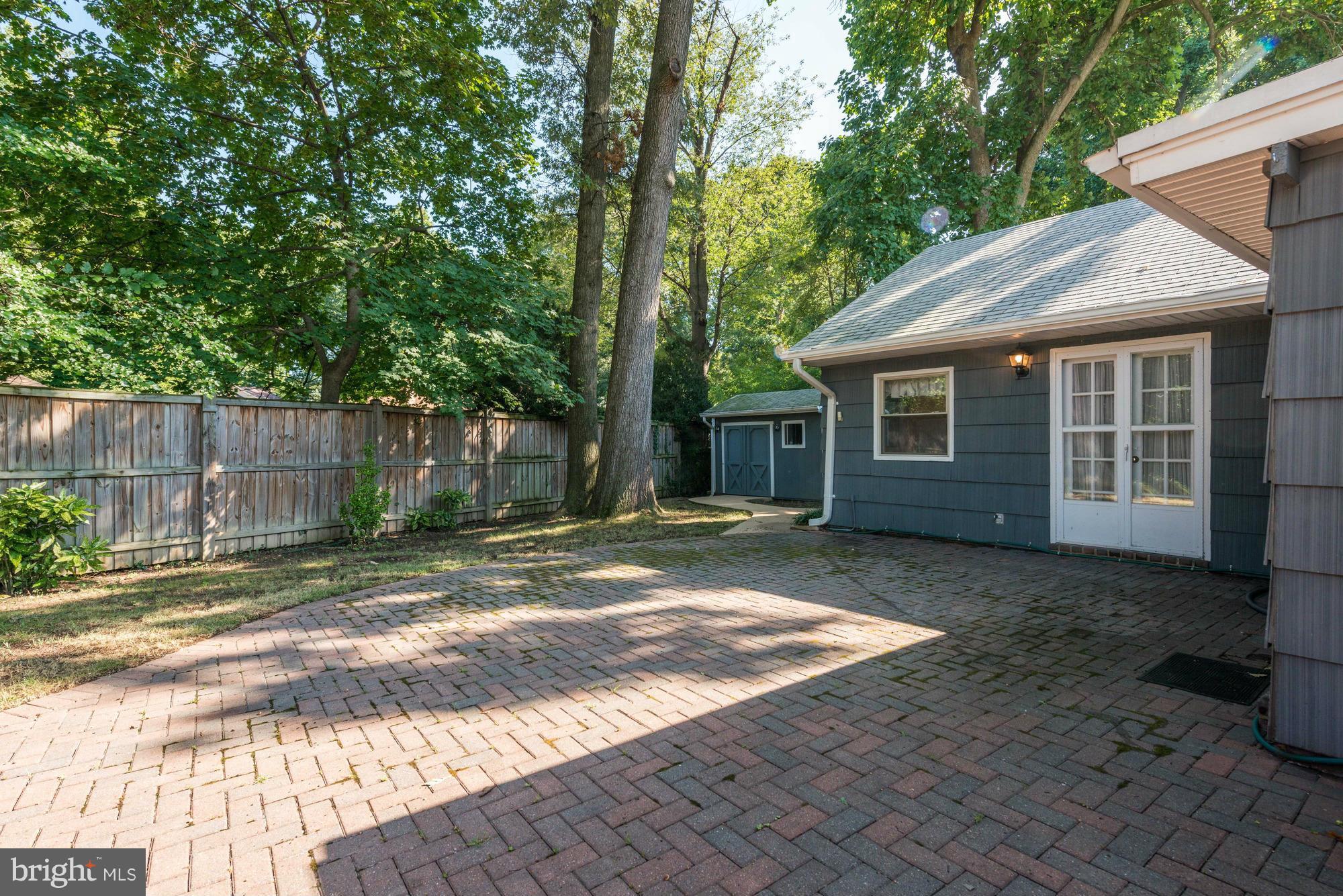 7020 Oak Ridge Road Falls Church, VA 22042 - Photo 23 of 25 Exterior (Rear)