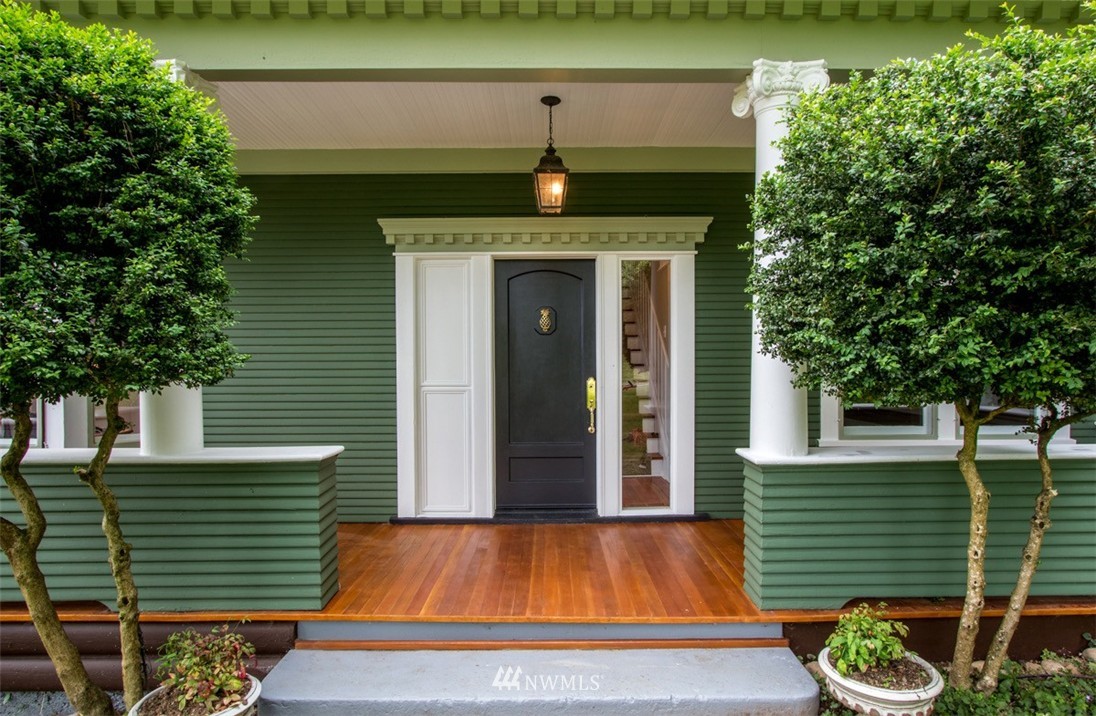 8490 Northeast Beck Road Bainbridge Island, WA 98110 - Photo 3 of 25