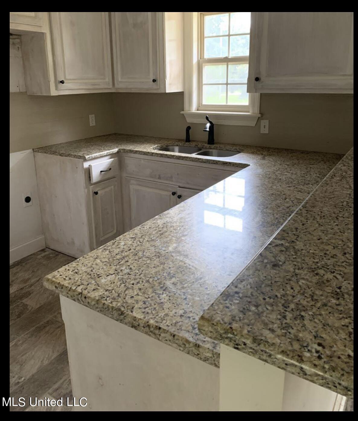 13954 Midway Road Terry, MS 39170 - Photo 6 of 6 Kitchen