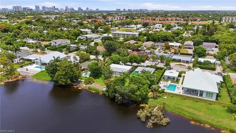 $699,900 | 1316 Rordon Avenue, Naples, FL 34103