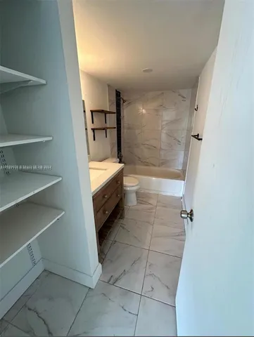 $114,500 | 4164 Inverrary Drive, Unit 406, Lauderhill, FL 33319