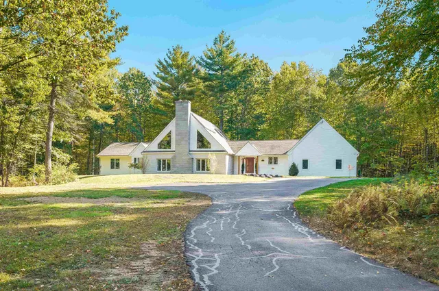 $1,298,900 | 156 Piscassic Road, Newfields, NH 03856